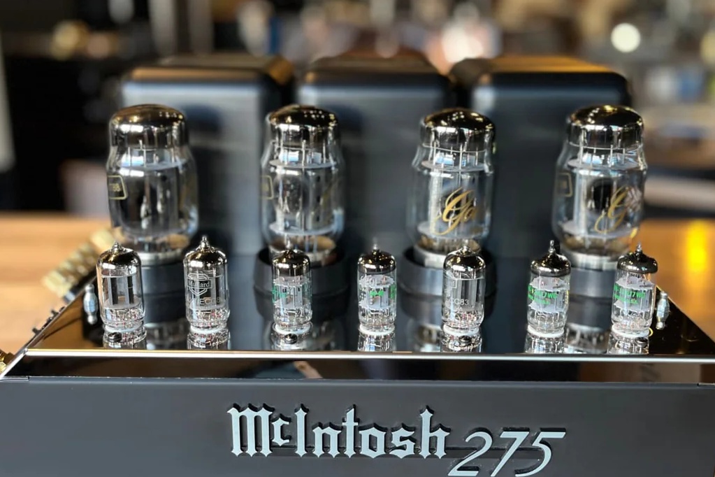 McIntosh MC275 vacuum tube stereo power amplifier
