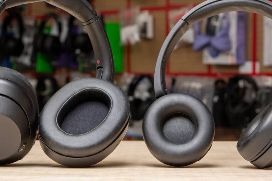 Over-ear เทียบกับ On-ear