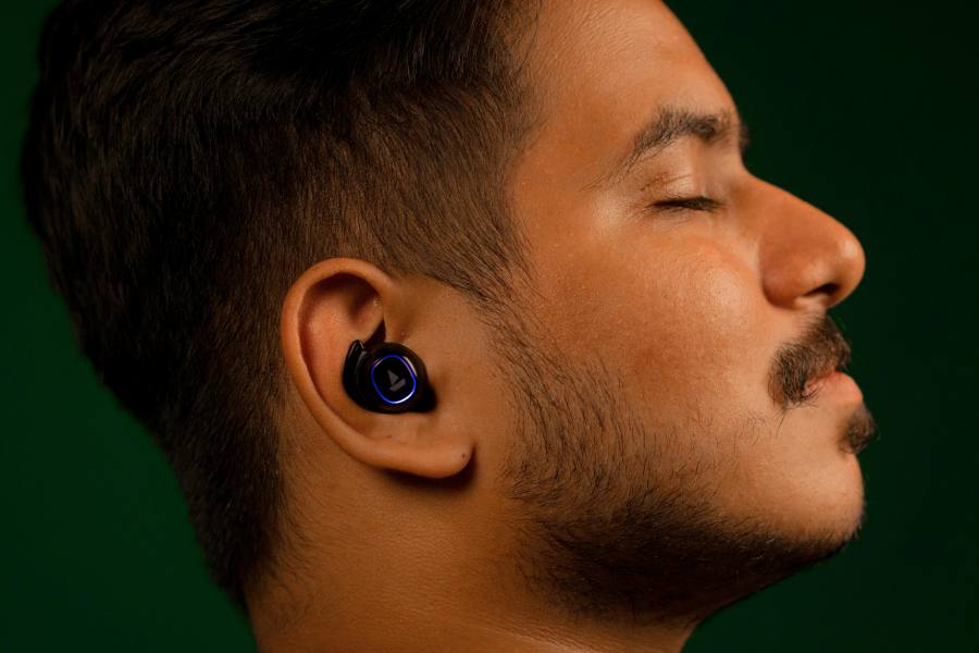 หูฟังแบบ True Wireless